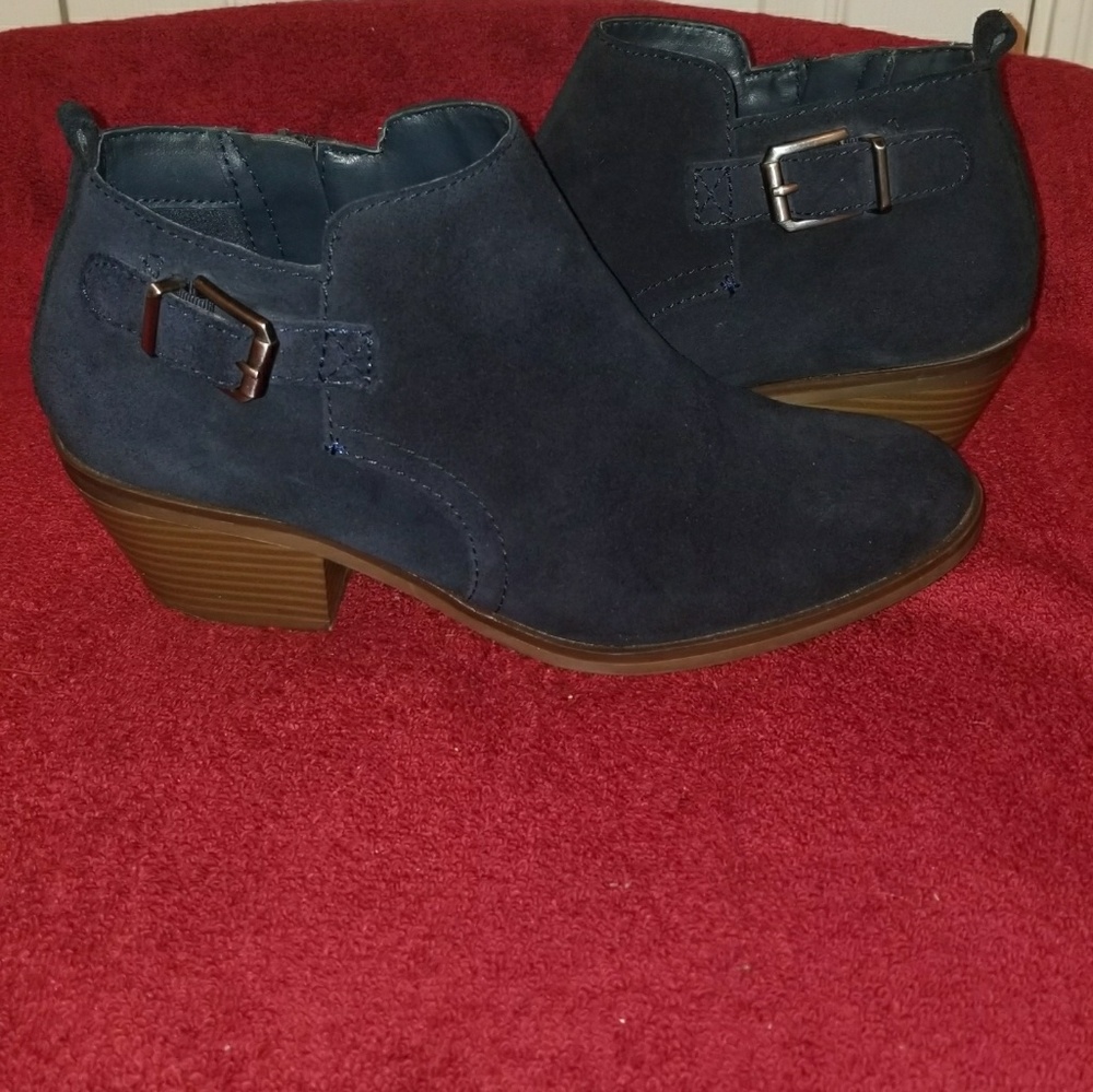 Cute Dark Navy Blue Suede Ankle Boots